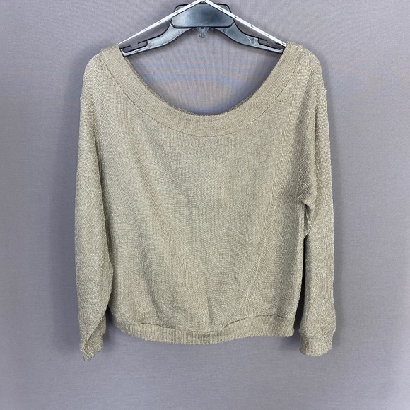 Olivia Pratt Women Off Shoulder Sweatshirt Raglan in Grey Size Medium NW… - Picture 2 of 6